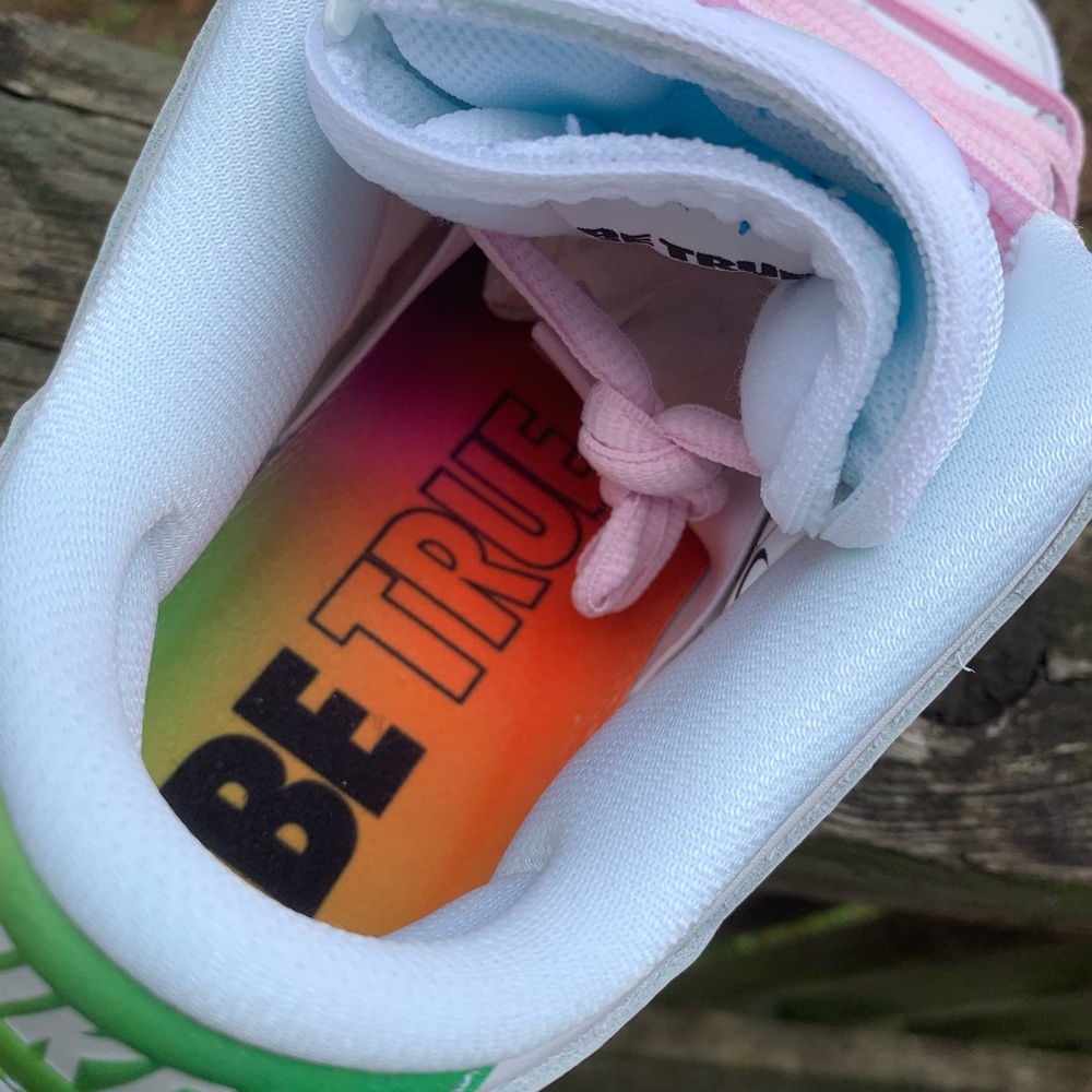 Nike SB Dunk Low BE TRUE Sz 9 mens / 10.5 women - Picture 5 of 13